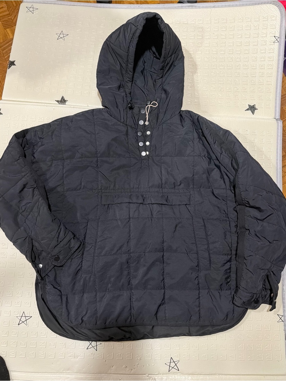 Black Quilted Hooded Pullover Jacket
